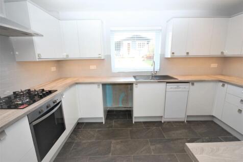 Queens Road, BN42 photo 4