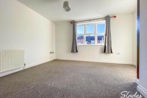 3 James court lounge