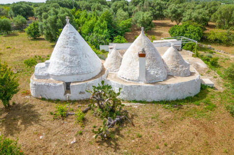0022235-009_trullo_sessana_for_sale_ostuni_puglia_ital