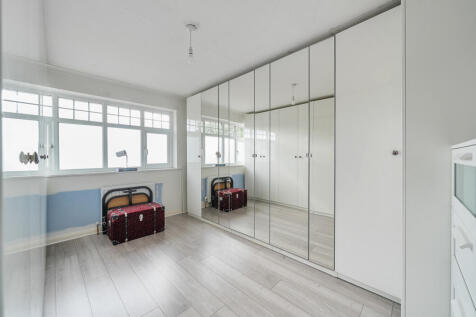 1343927-25-68a5f5...