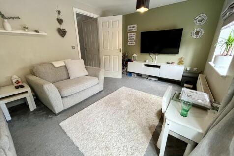 Hucknall, NG15 photo 4
