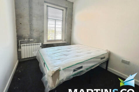 84280edf-WhatsApp...