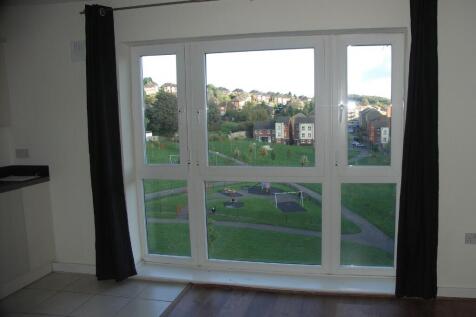 Tadros Court, High Wycombe, HP13 photo 3