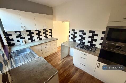 Stewart St, Barrow-In-Furness, LA14 photo 3