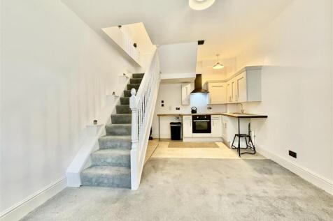 LIVING KITCHEN