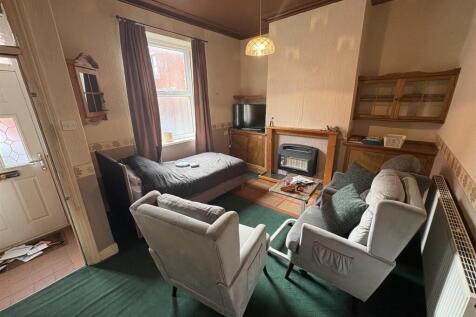 Living area.jpeg