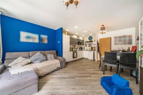 Living Area/Kitchen