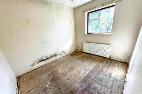 18 Rowan Avenue, Market Harborough LE16 9LS
