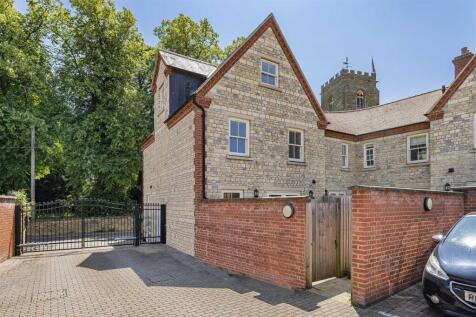 3 Chantry Lane, Towcester (35).JPG