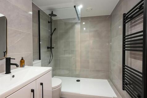 27YarmouthRoad-83 - Bathroom - Industrial - 0.jpg