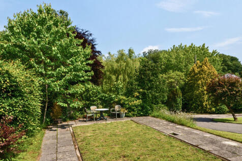 1306589-3-684c598...