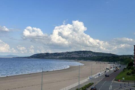 Colwyn Bay, LL28 - property photo
