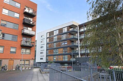 15-579578763 - AM - 46 Hallings Wharf Studios, Cha