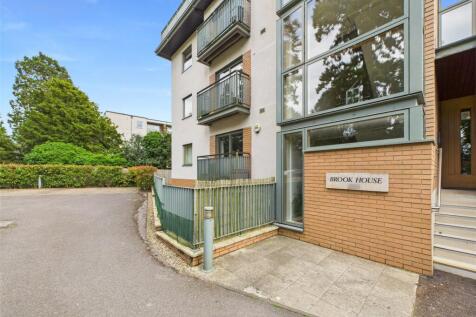 Cheltenham, GL51 - property photo