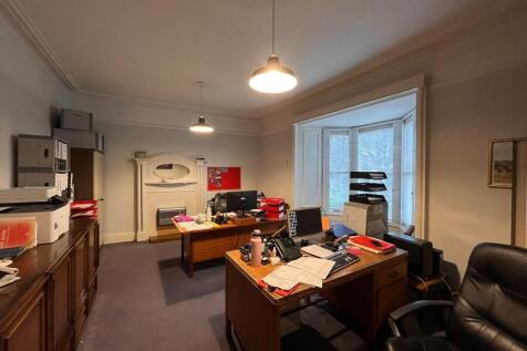 Office to rent Image 8