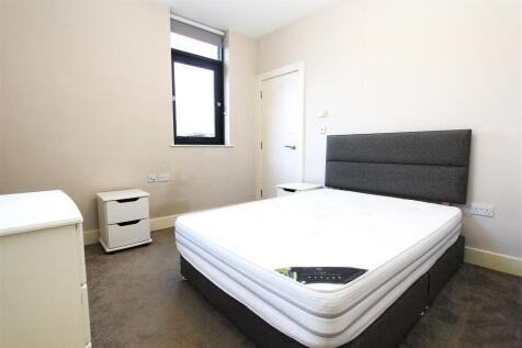 Bedroom.JPG