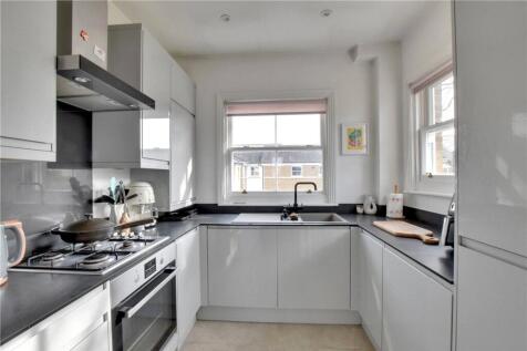 Cedars Close, Belmont Hill, Lewisham, London, SE13 photo 3