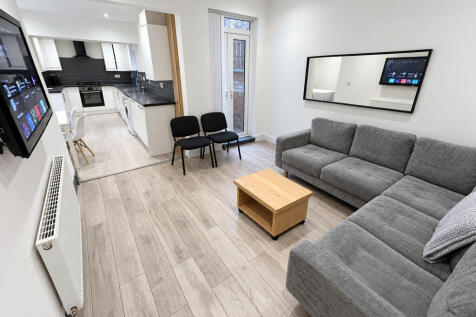 6-bed house on Balfour Road, Nottingham, £3,380/mo