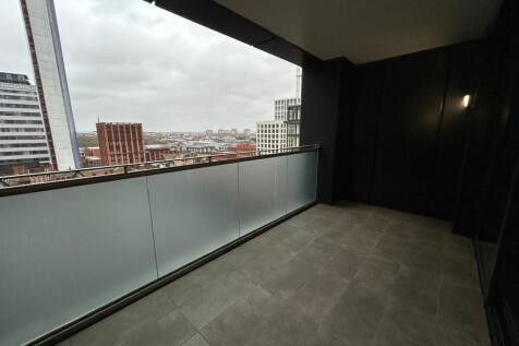 WhatsApp Image 20...