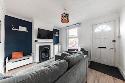 Living Room (1)