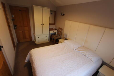 Room 4 , 44 Holly Lane photo 5