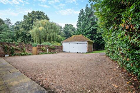 Cottage Driveway