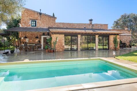 Exterior and Pool