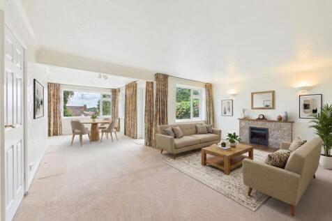 Lounge Dining Room (Virtually Furnished)