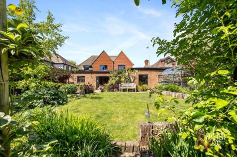 Tredcroft Road, 4 EXTERNALS-010.jpg