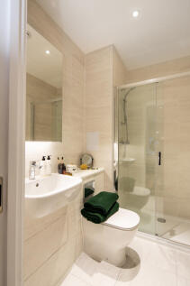 Bathroom.B
