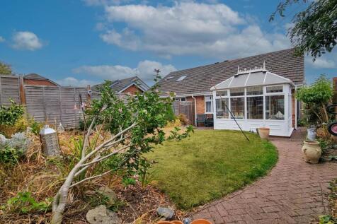 29 Lancaster Close 3.jpg