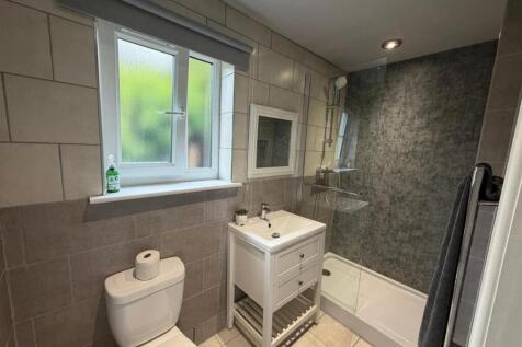Annex Shower Room