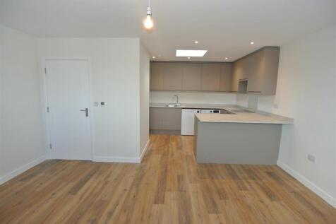 Flat 2 Living Room Kitchen.JPG