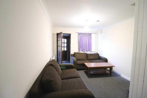 Smewin Court, High Wycombe photo 3