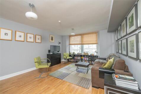 Lounge/Bedroom