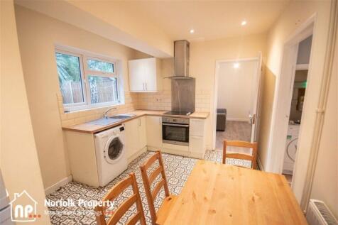 Henderson Road photo 2