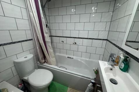 Bathroom.jpeg