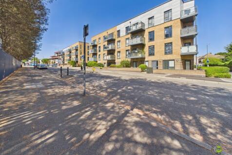 Presented by Nicoleta at EweMove Bexleyheath and D