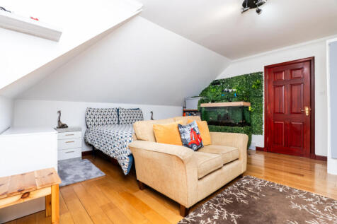 5 bed, 5 bath Detached in Glasgow - Photo 44