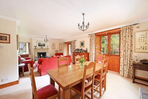 Lounge / Dining Room