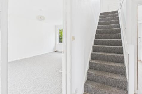 CAM02545G0-PR0519-STILL004