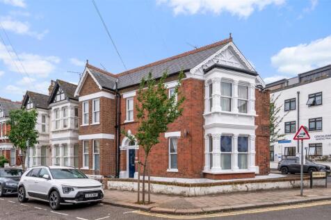 Daniels_Howard Road, NW2 6DR_015.jpg