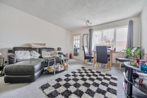 Living Room/ Dining Room