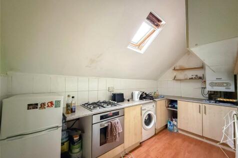 4 bed, 5 bath Plot in Manchester - Photo 8