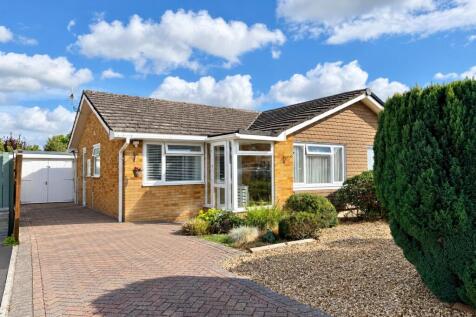 Ferndown, BH22 - property photo