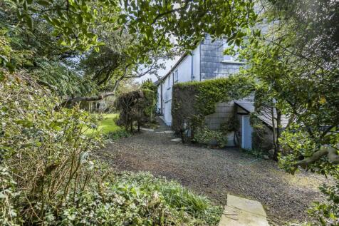 Side Elevation &amp; Garden