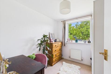 Corinne Court, Sotherby Drive, Cheltenham, GL51  photo 4