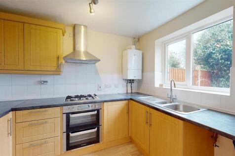 Leasows Park 5 Kitchen.jpg
