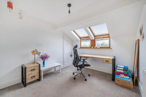 1393493-9-6949441...