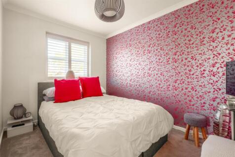 9 Blackthorn Close_12.jpg